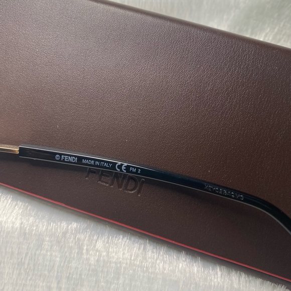 Fendi Sunglasses - Picture 3 of 8